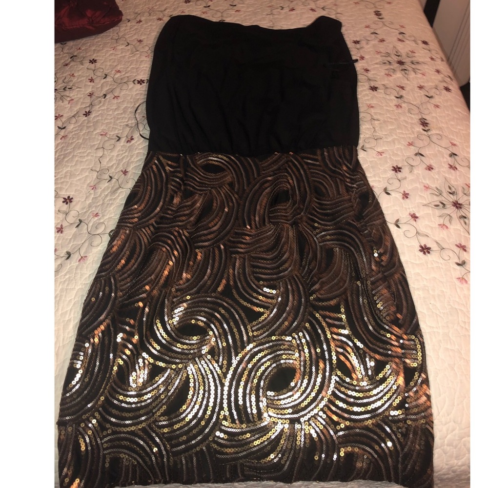 Dress - Picture 2 of 2